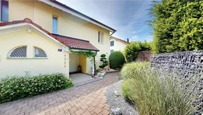 charmante-doppel-einfamilienhaus-0a4aed93-bcdc-4f0d-9645-d56684fdcfcb