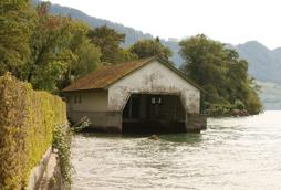 villa-seeblick-in-kastanienbaum-7-komma-5-zimmer-am-vierwaldstaettersee-c7391573-3ebe-4a59-a50d-b97ce1e35738
